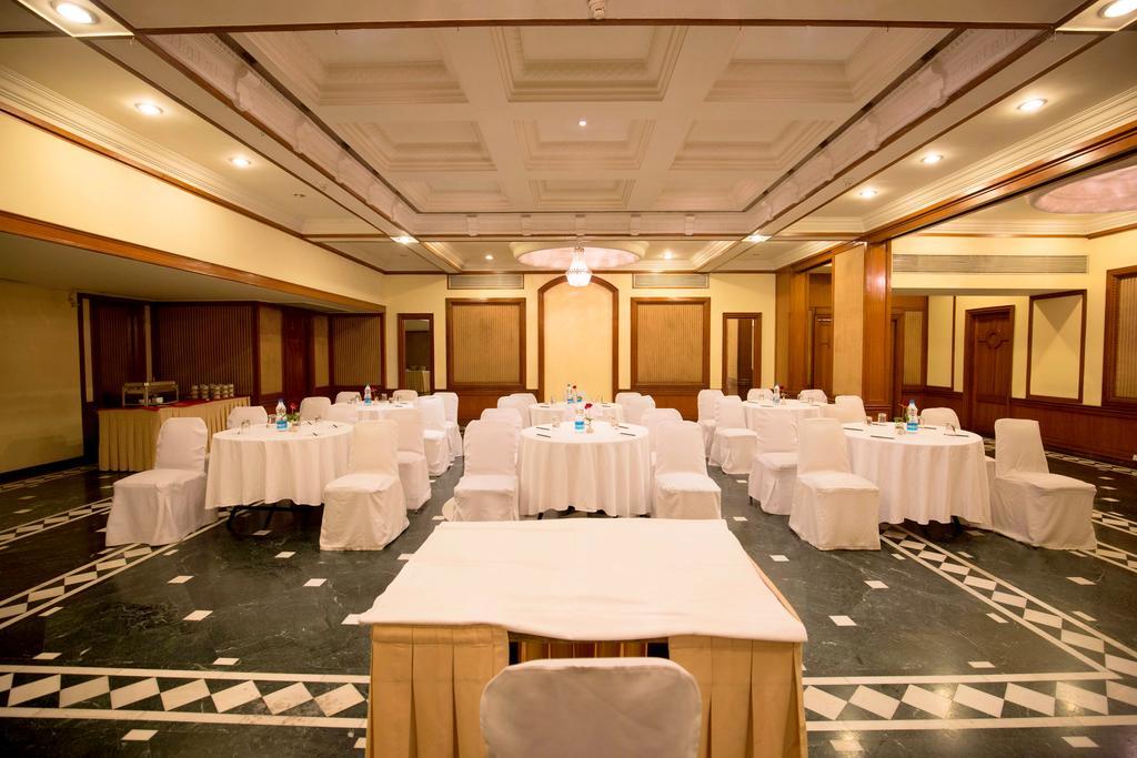 פונה Hotel Sagar Plaza City Centre מראה חיצוני תמונה