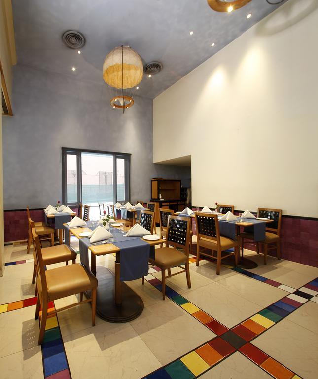 פונה Hotel Sagar Plaza City Centre מראה חיצוני תמונה