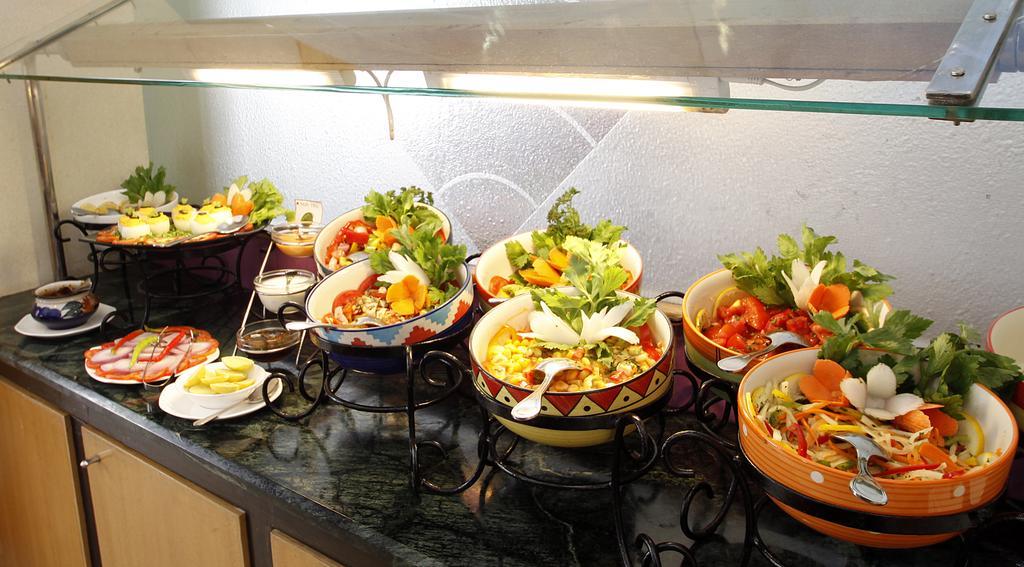 פונה Hotel Sagar Plaza City Centre מראה חיצוני תמונה